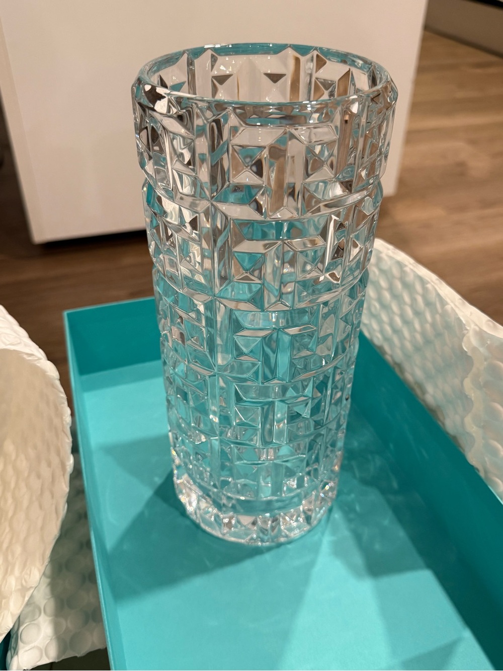Tiffany T True Vase in Crystal Glass